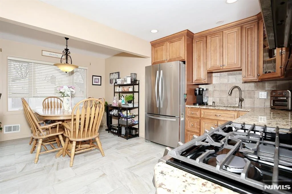 Photo of 79 Bell