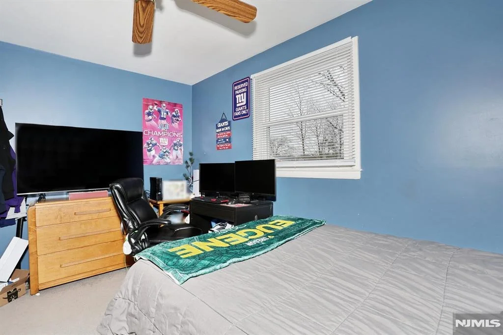 Photo of 79 Bell