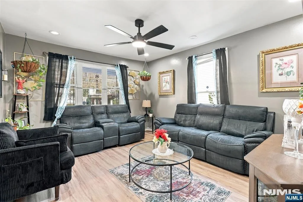 Photo of 74 Union