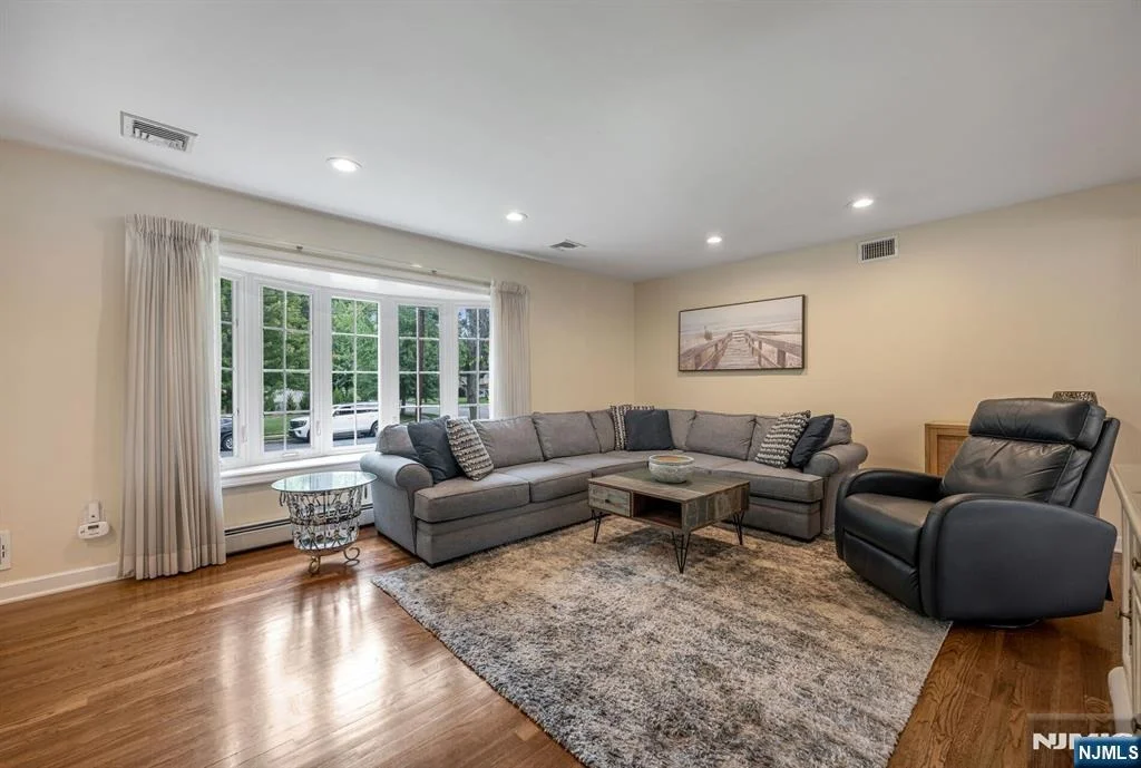 Photo of 14 Aspen