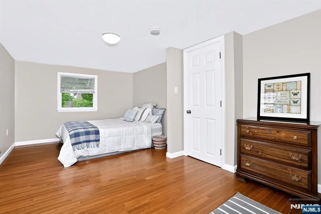 Photo of 30 Highwood