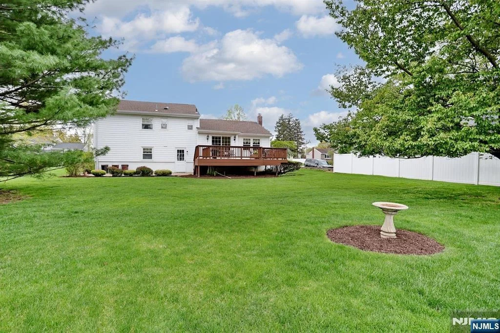 Photo of 222 Merritt
