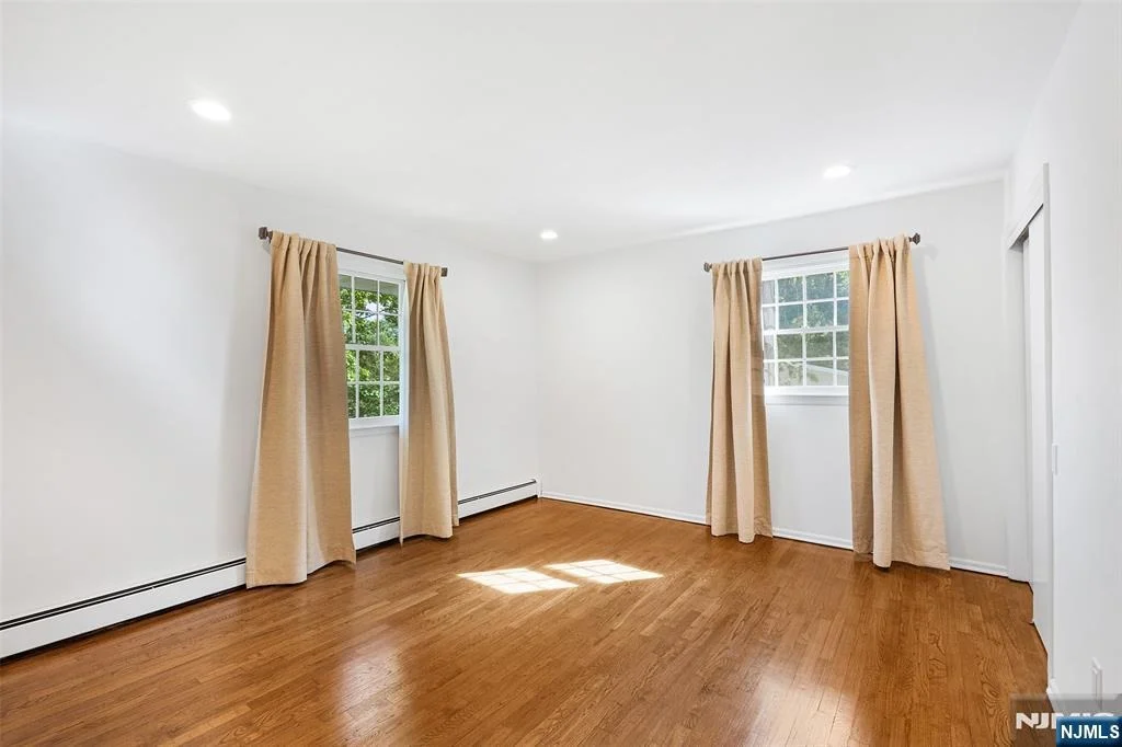 Photo of 10 Cedar