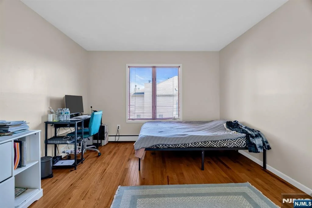 Photo of 266 Garibaldi