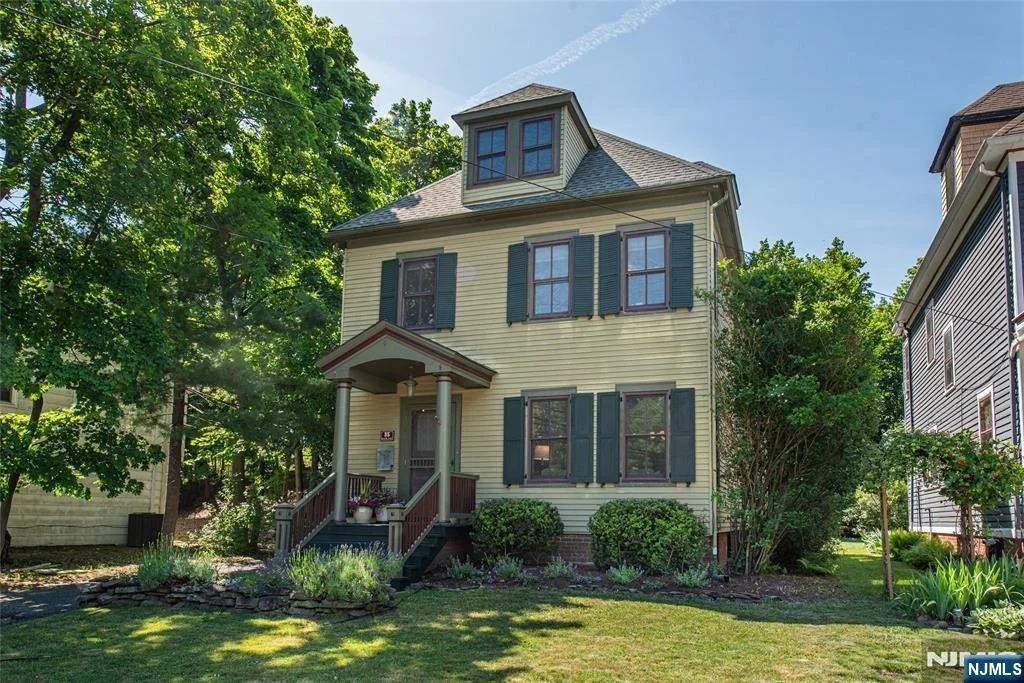 Photo of 35 Brookside