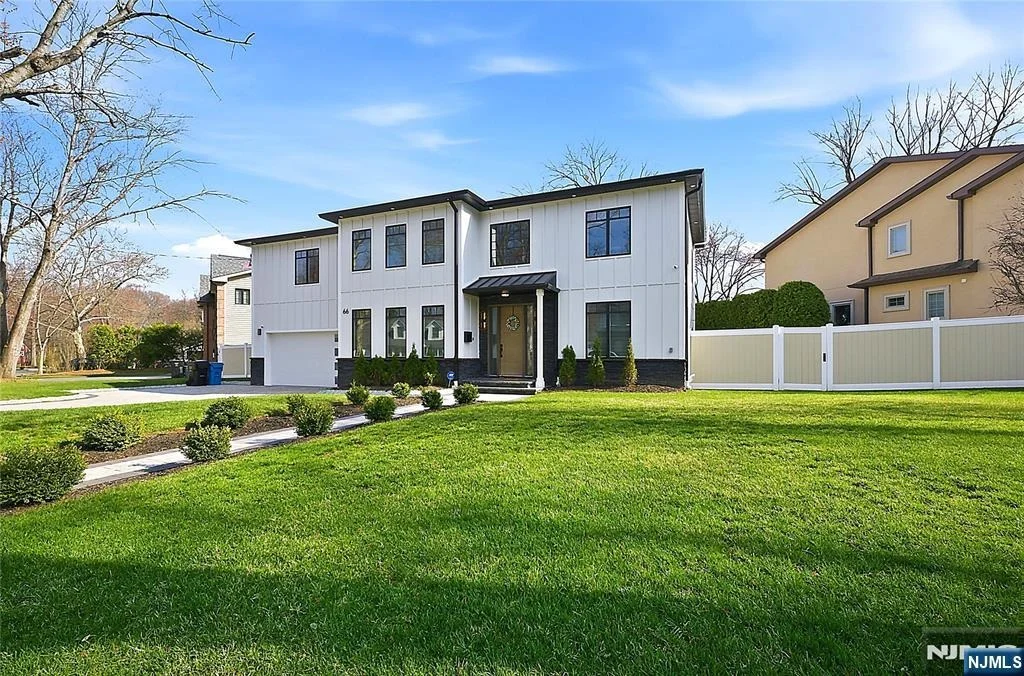 Photo of 66 Knollwood
