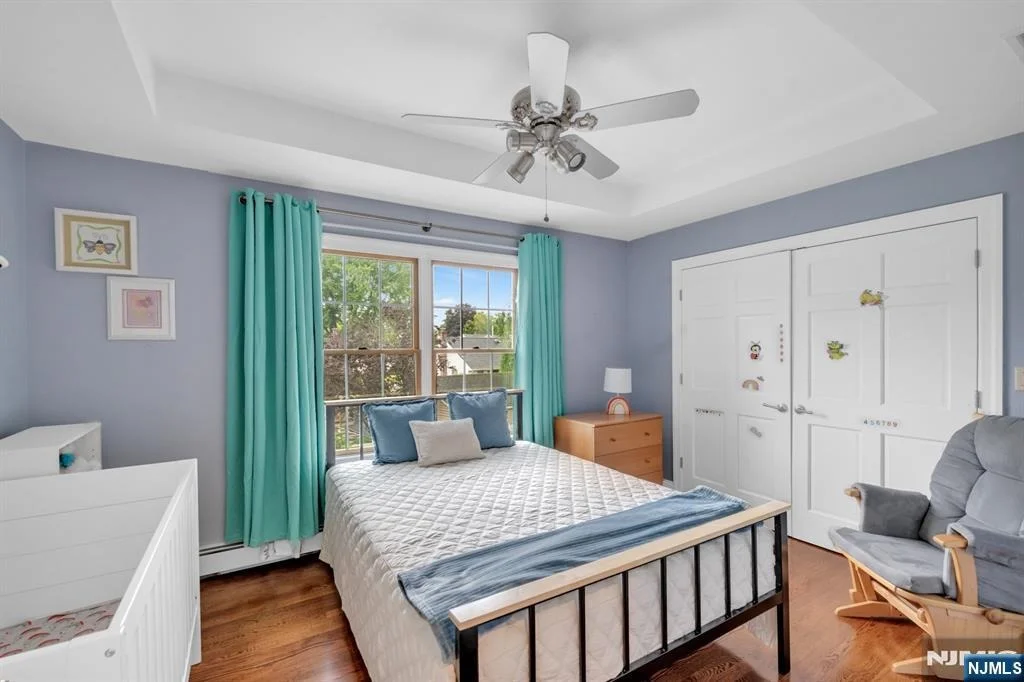 Photo of 1025 Maple