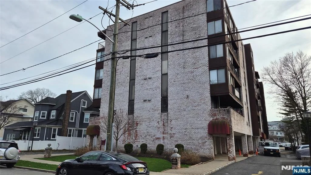 Photo of 55 Clinton