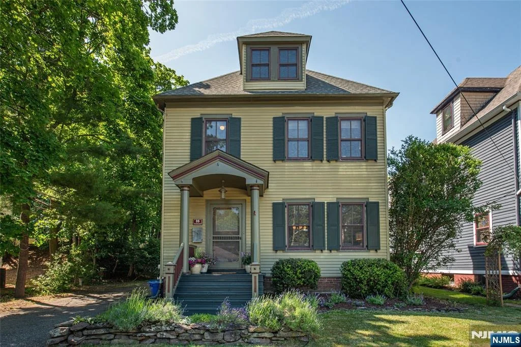 Photo of 35 Brookside