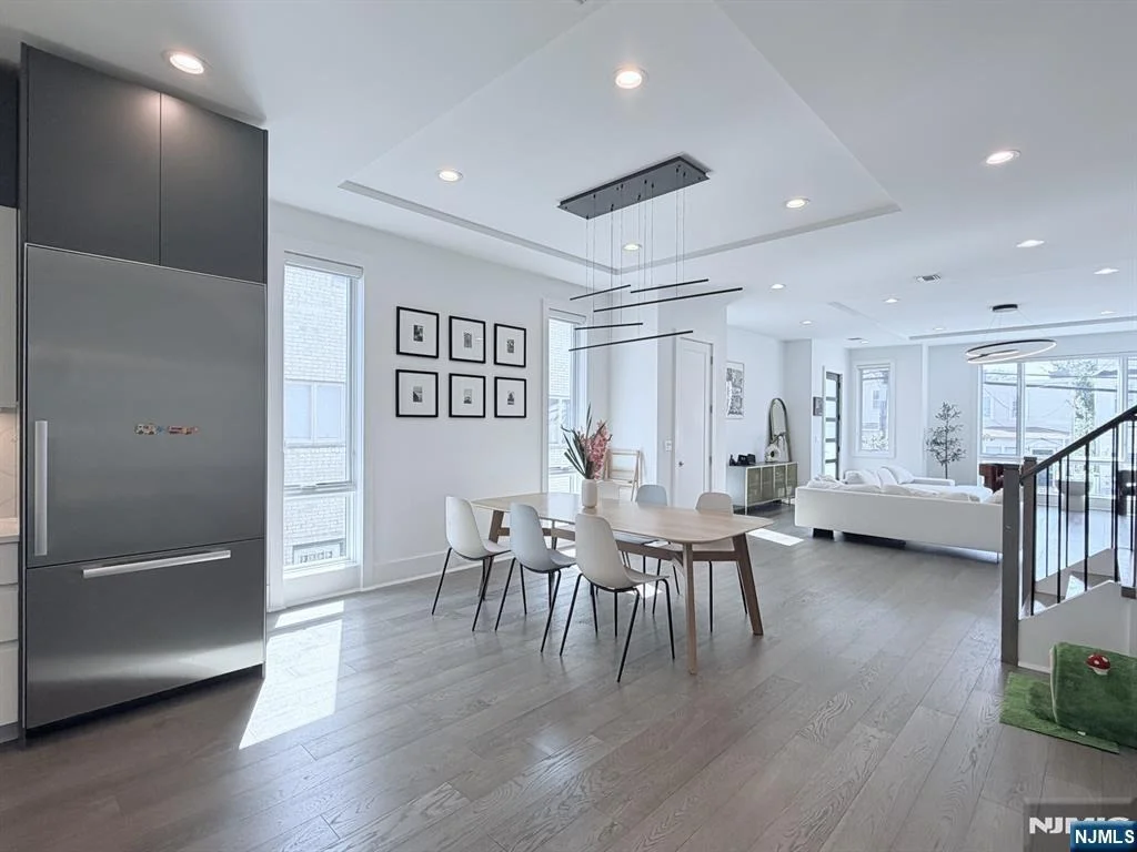 Photo of 1656 Maple
