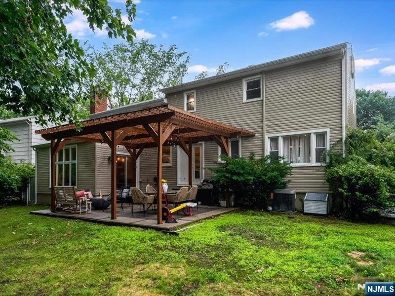 Photo of 372 McKinley