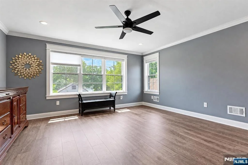 Photo of 1074 Colfax