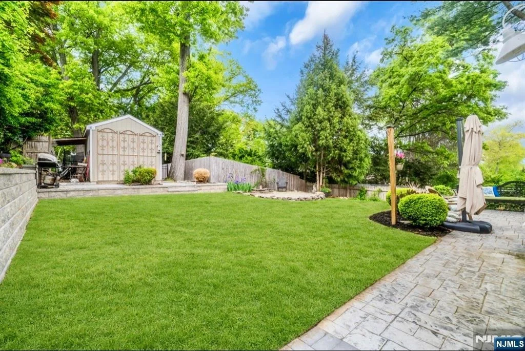Photo of 105 Bergen