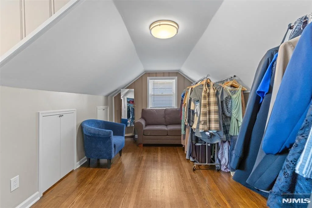 Photo of 404 Simons