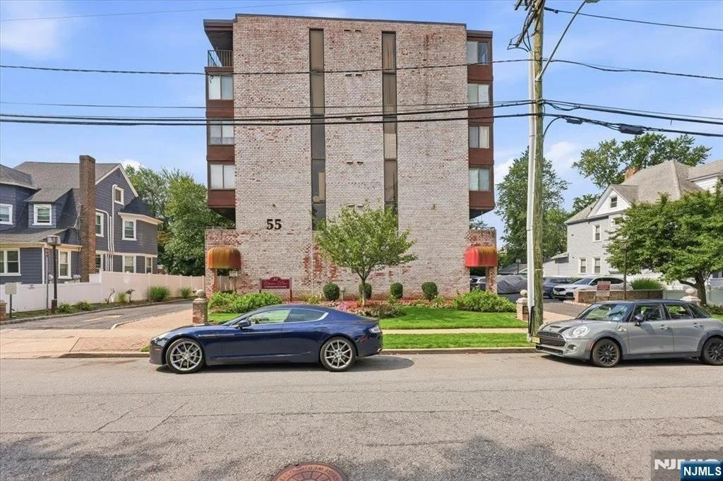 Photo of 55 Clinton