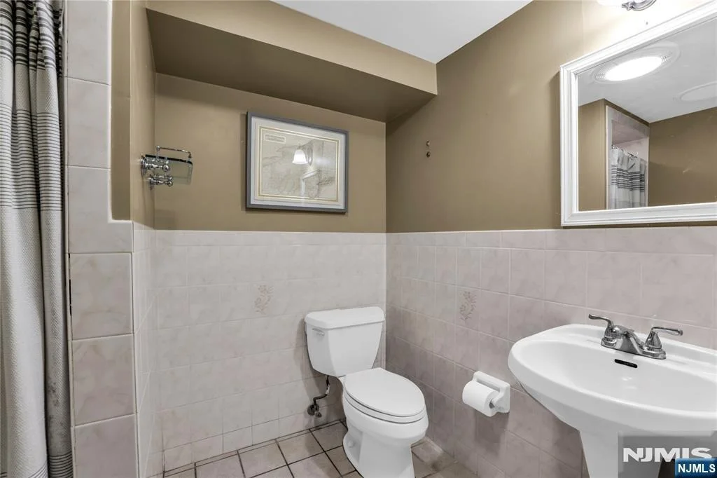 Photo of 114 Lopez