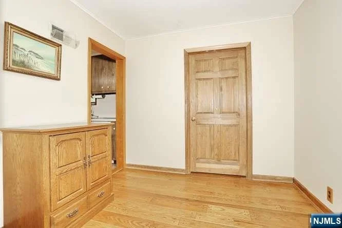 Photo of 405 Terhune