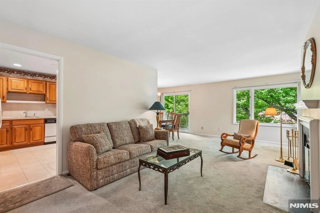Photo of 220 Mountain View