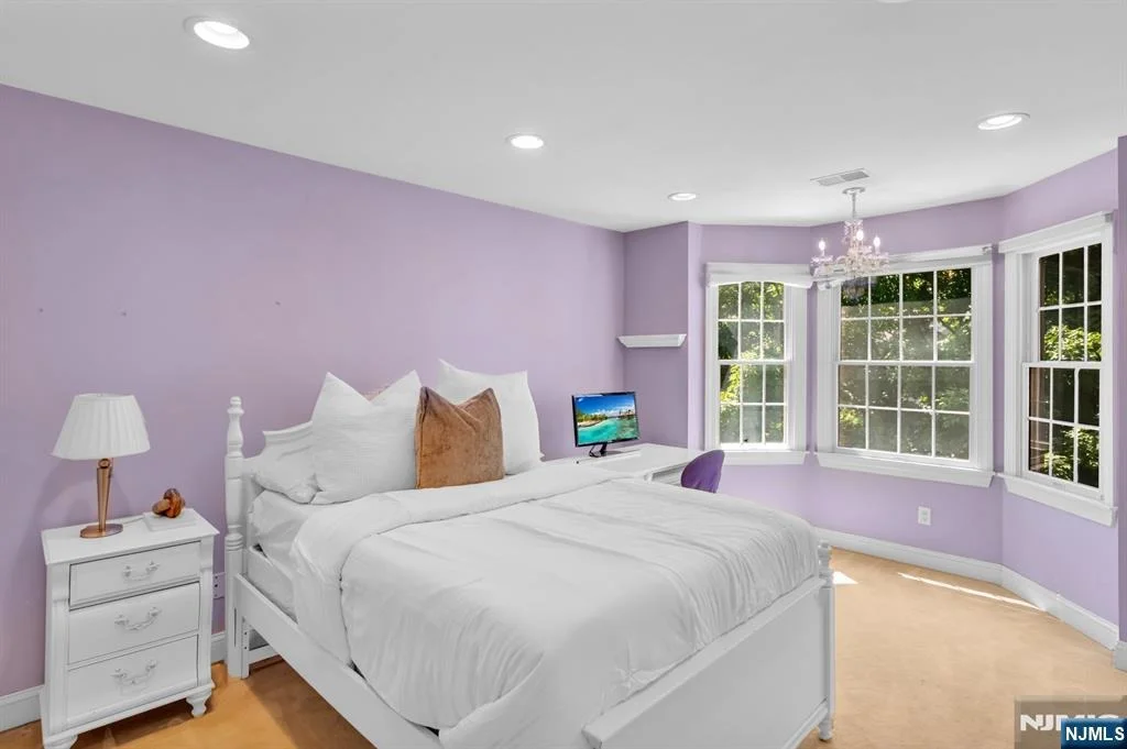 Photo of 206 Van Buren
