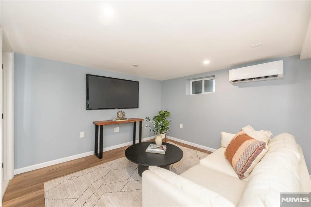 Photo of 33 Waverly