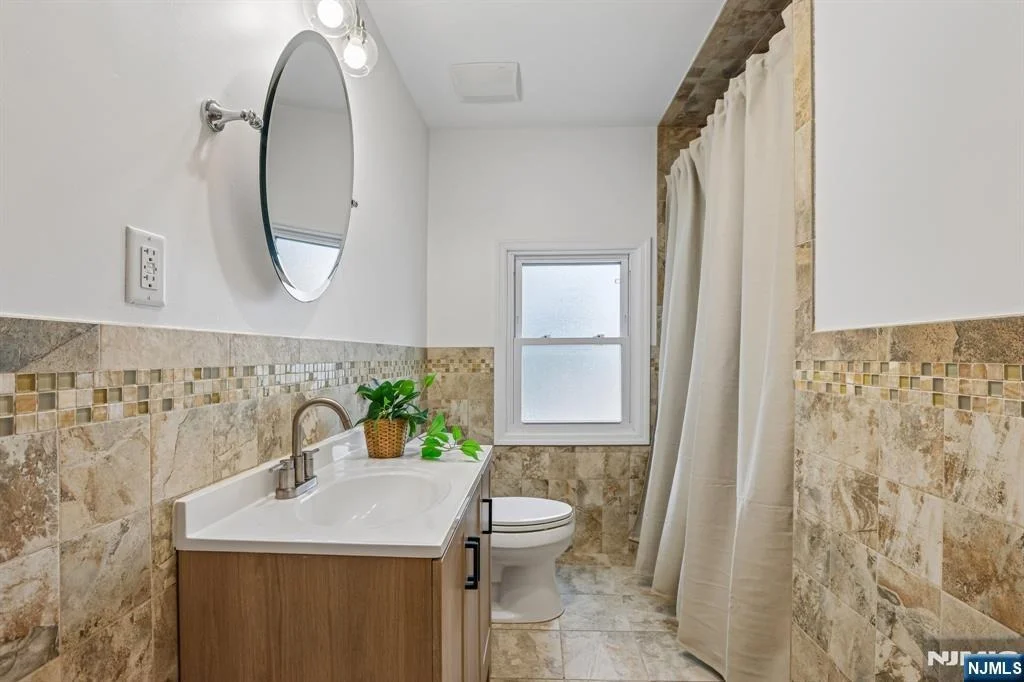 Photo of 650 Ridgewood