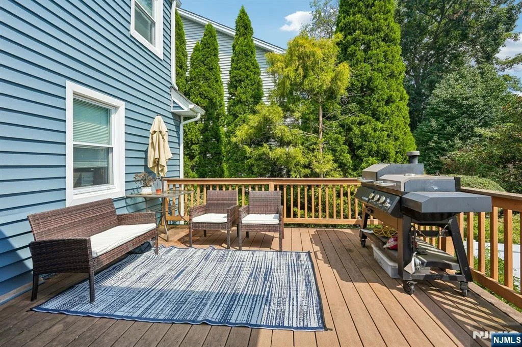 Photo of 122 Maplewood