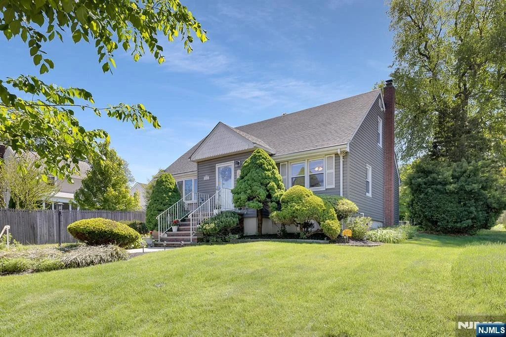 Photo of 287 Jackson