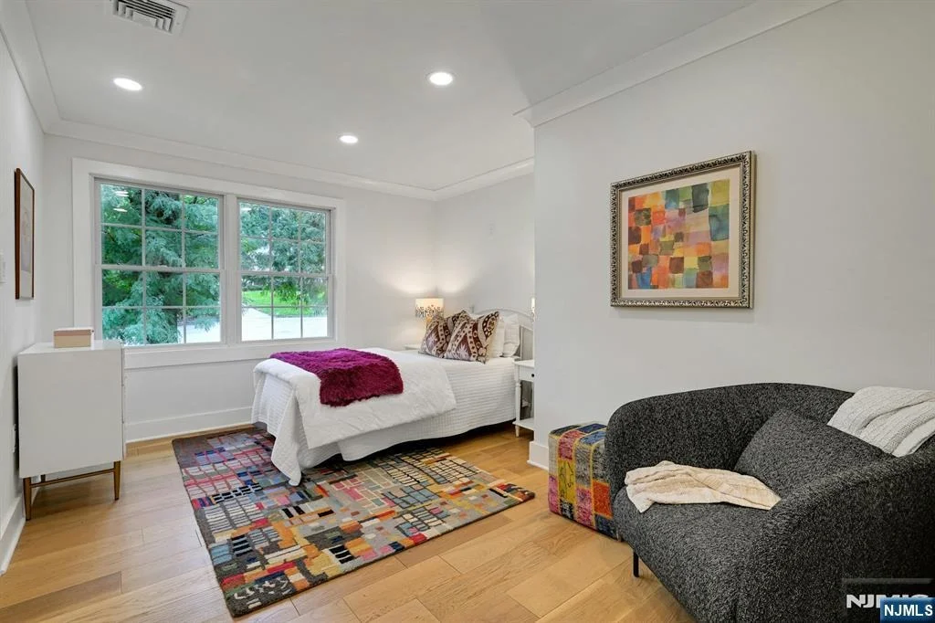 Photo of 9 Crestview