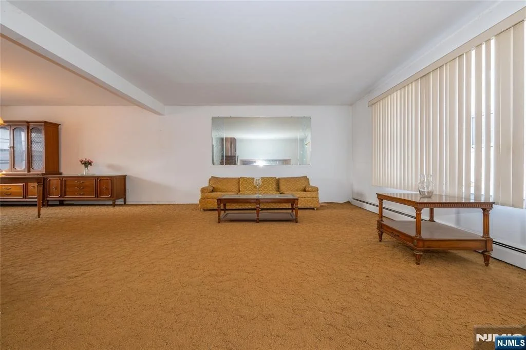 Photo of 409 W Anderson