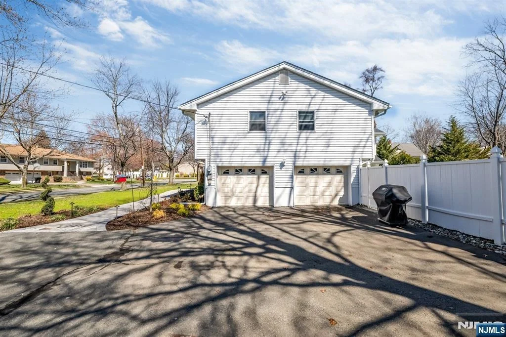 Photo of 408 Chelsea