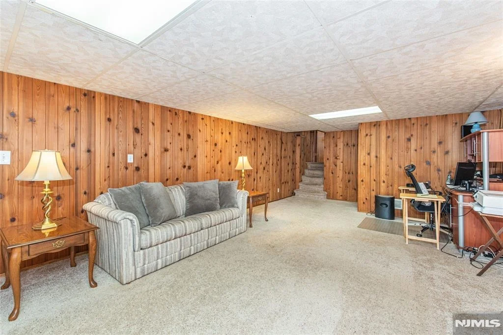Photo of 4 Oak Ridge