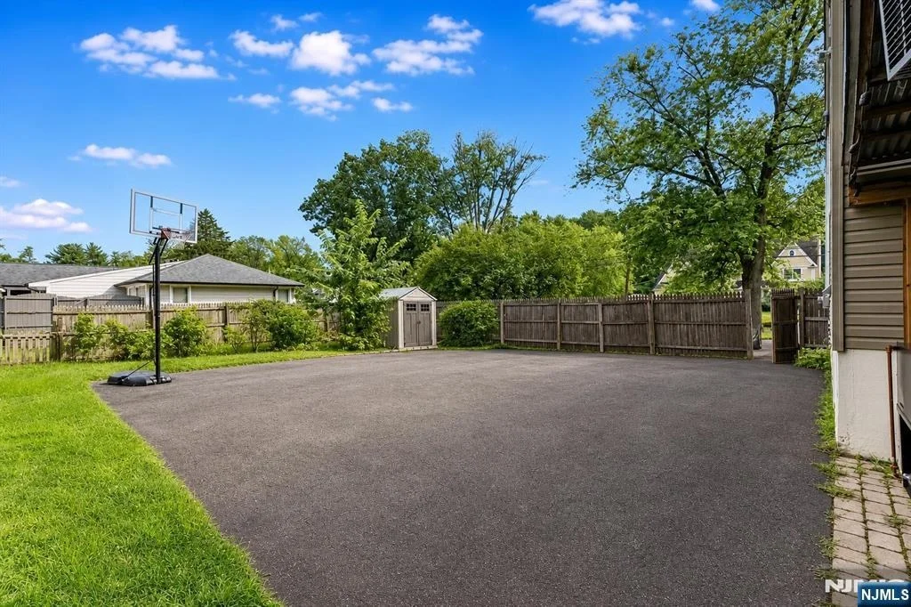 Photo of 1471 Terrill