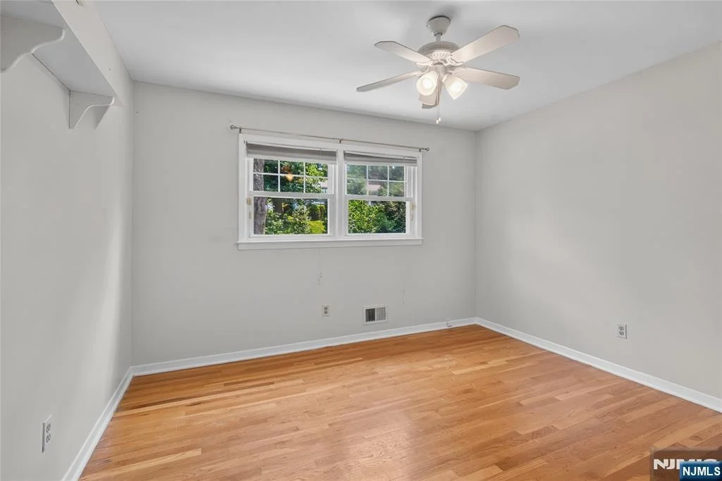 Photo of 260 Saint Cloud