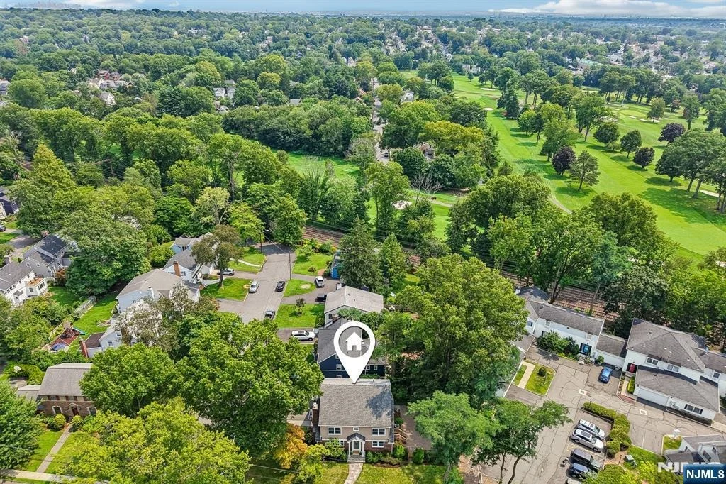 Photo of 650 Ridgewood