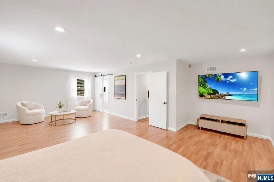 Photo of 433 Piermont