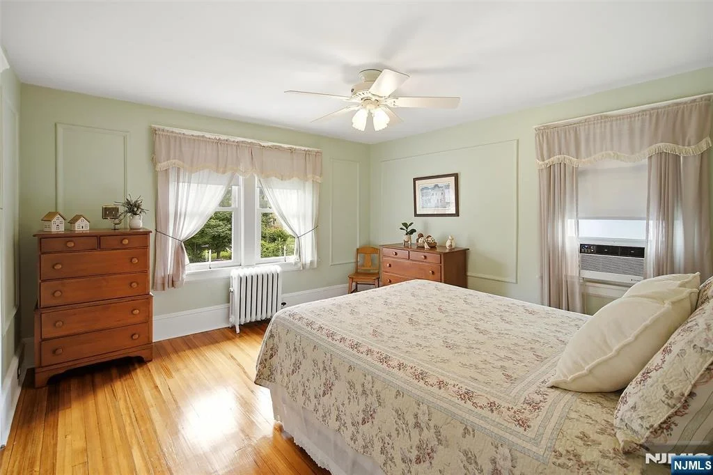 Photo of 156 Larch