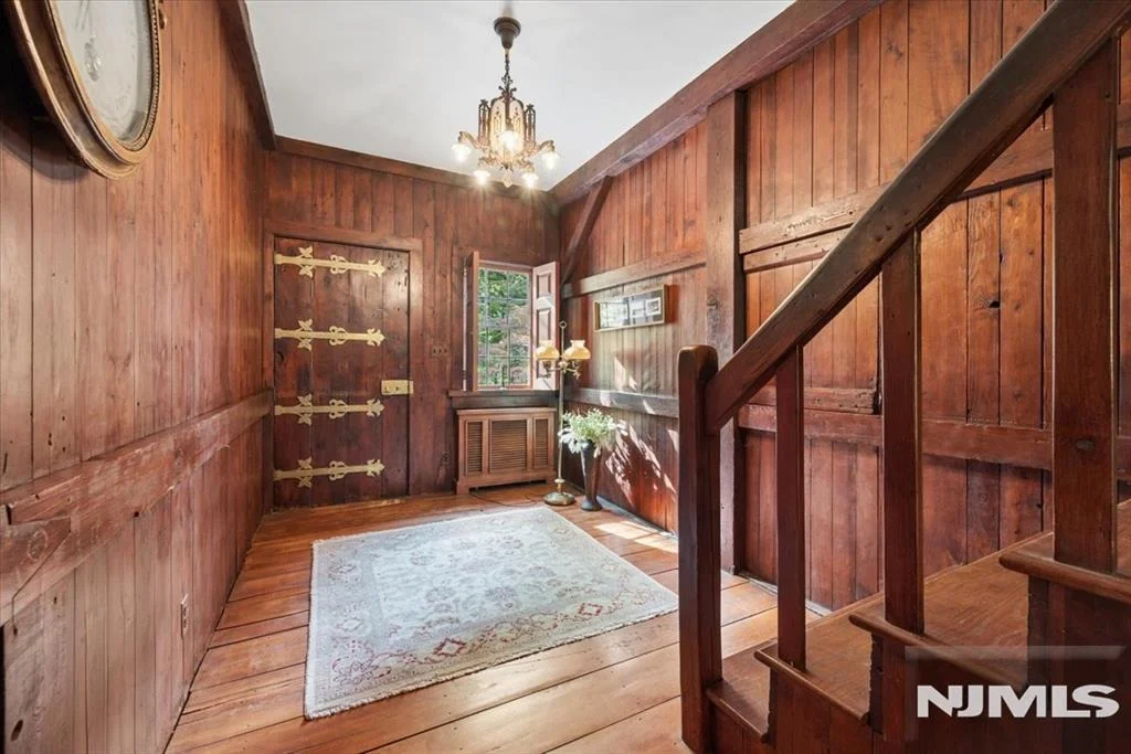 Photo of 568 Waterloo