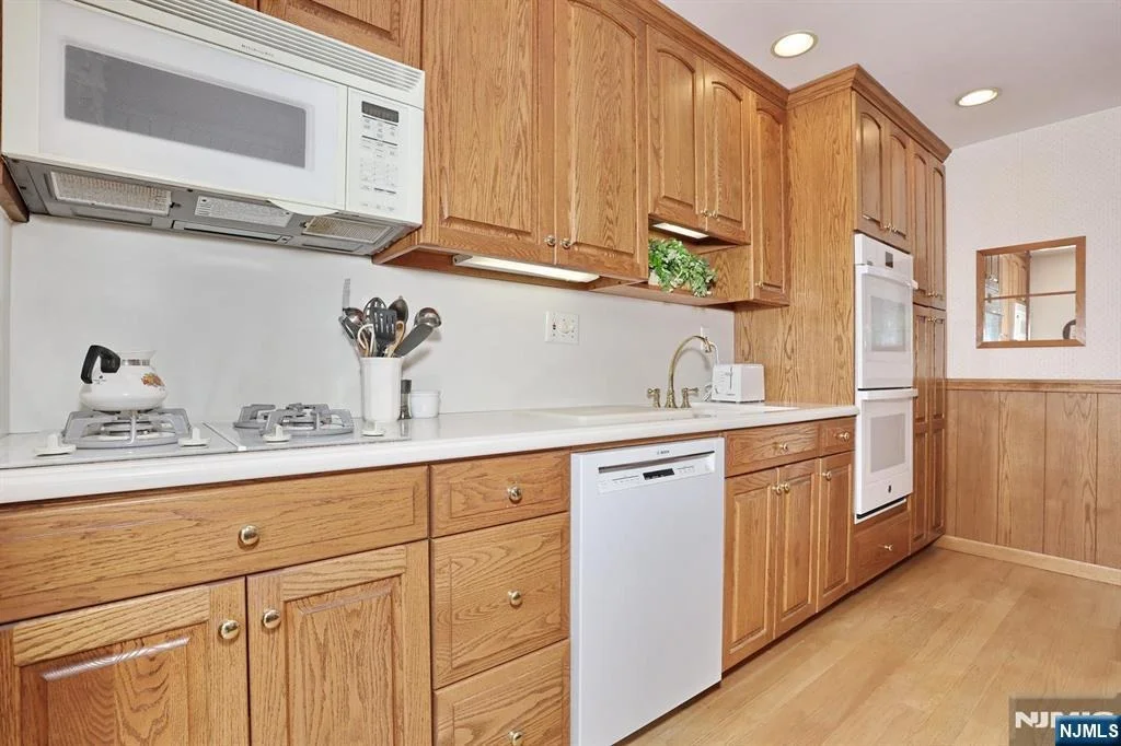 Photo of 222 Merritt