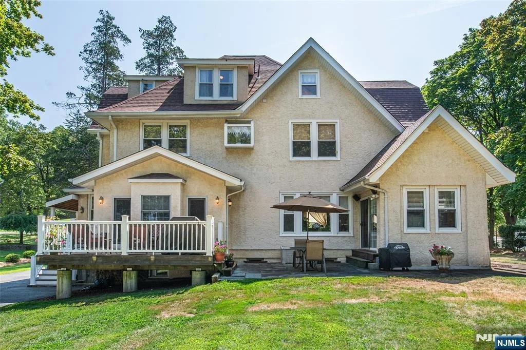 Photo of 11 Hillcrest