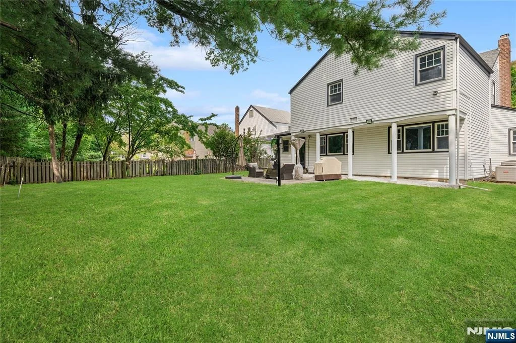 Photo of 175 Manning