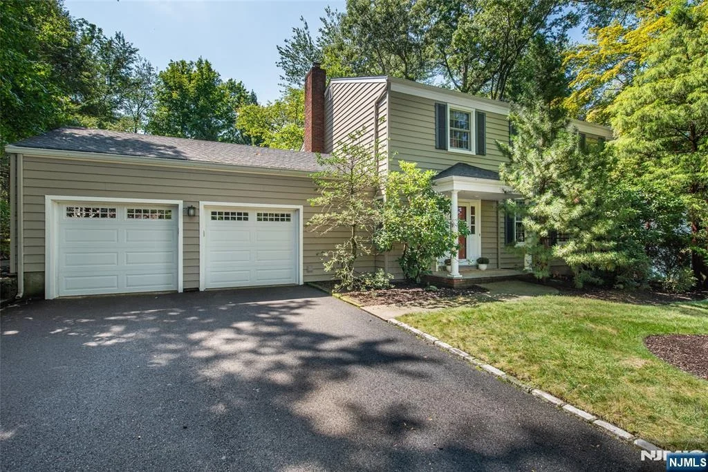 Photo of 2 Midvale