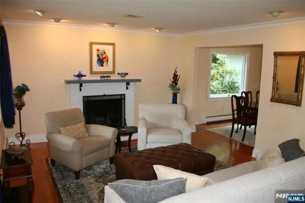 Photo of 452 Glendale