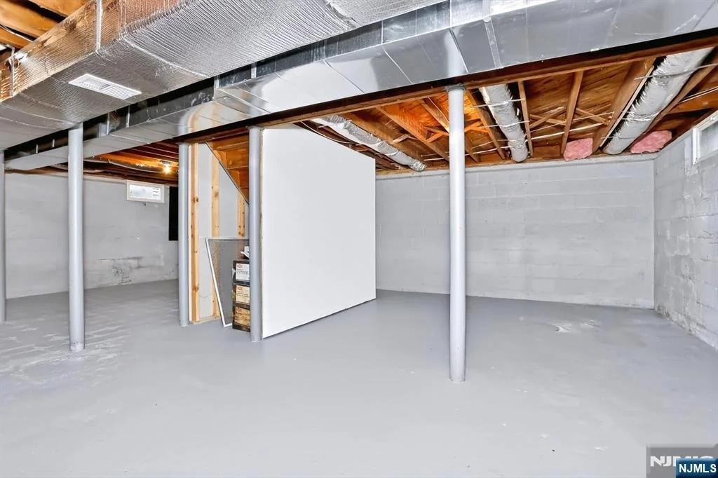 Photo of 30 Highwood