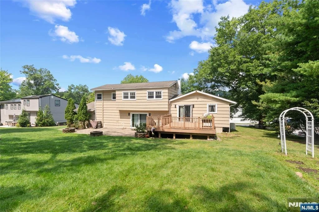 Photo of 260 Saint Cloud