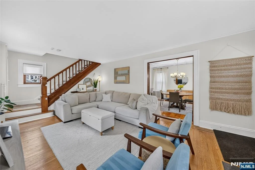 Photo of 129 Demarest
