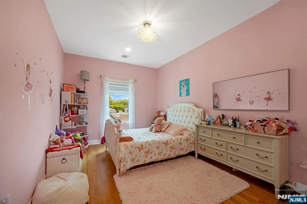 Photo of 230 Park