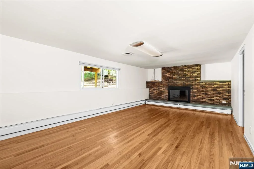 Photo of 763 Closter Dock