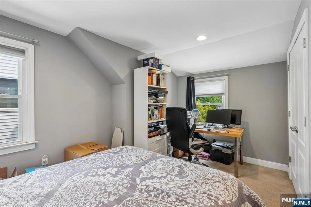 Photo of 122 Maplewood