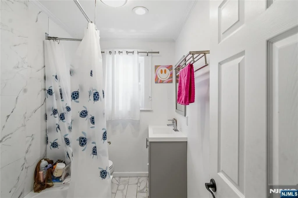 Photo of 283 Hamilton