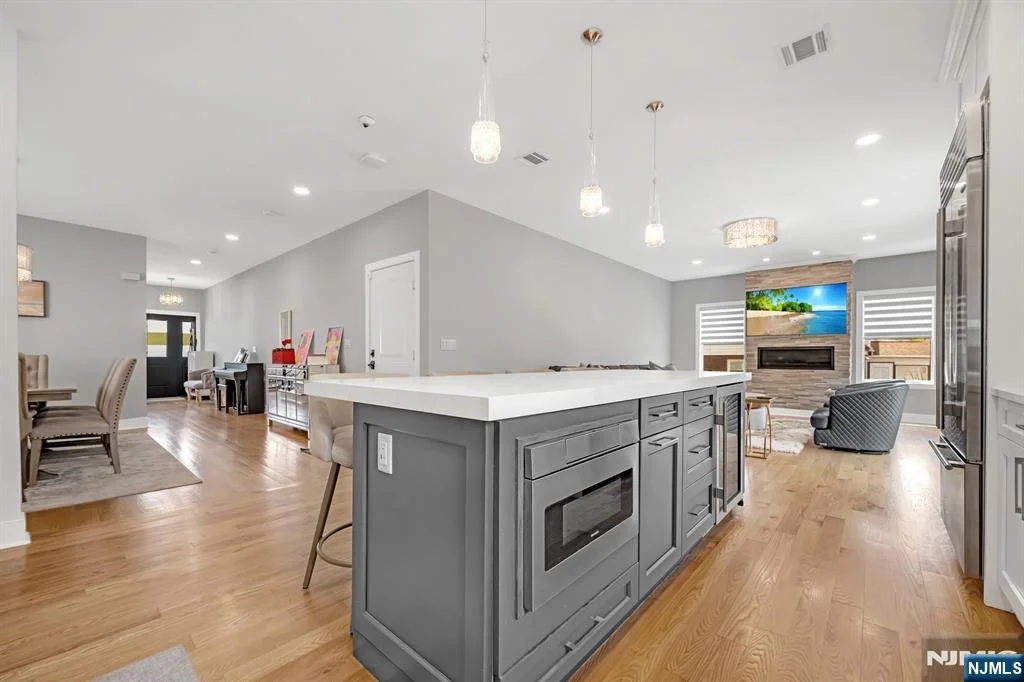 Photo of 230 Park